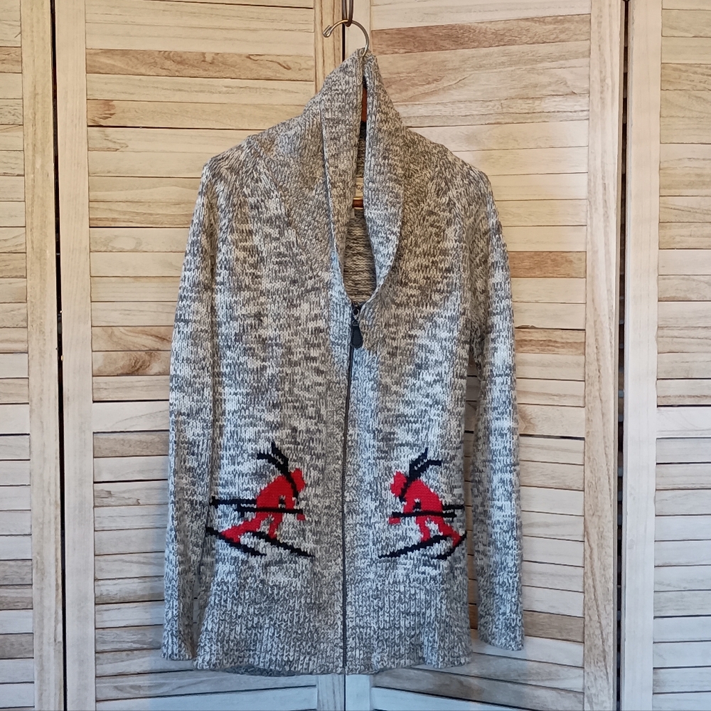 Gray Zippered Cardigan/Cowl with Skier Design M